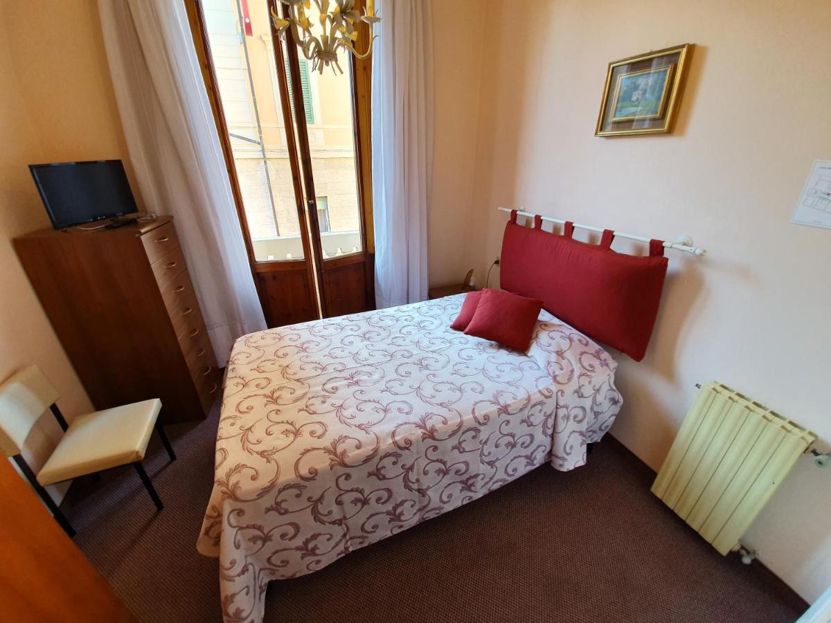 Giovanna Hotel